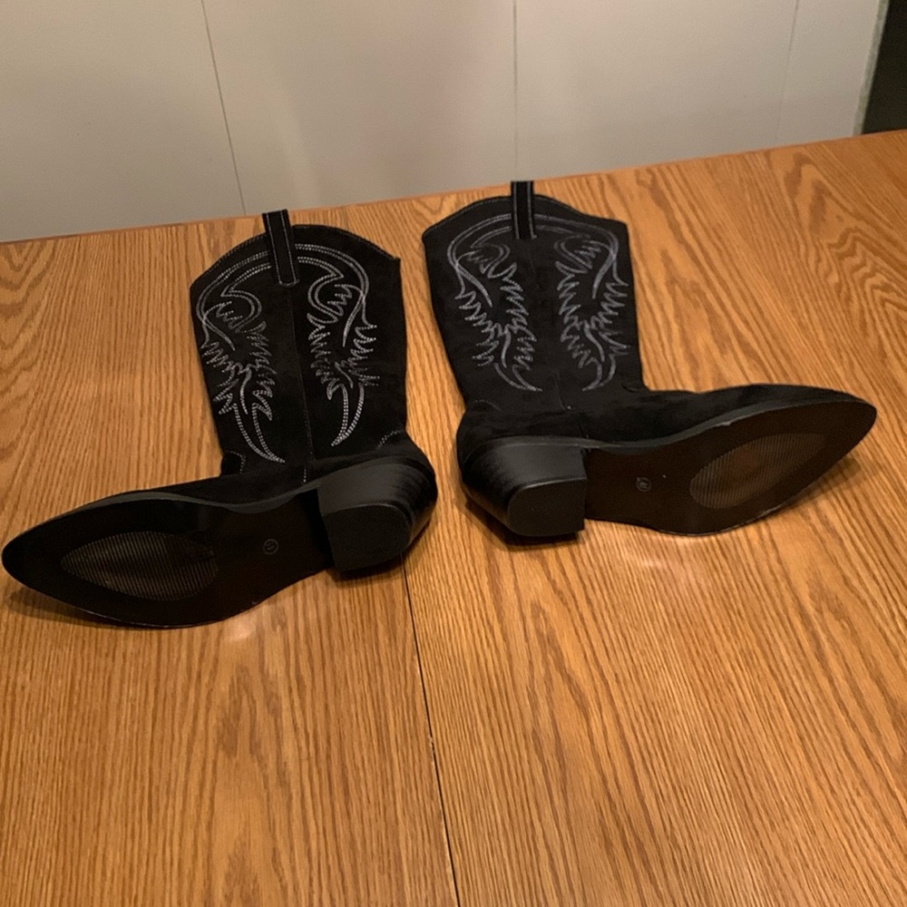 SHEIN boots.  Man made materials.  Size 41.  BLACK.  NEW!